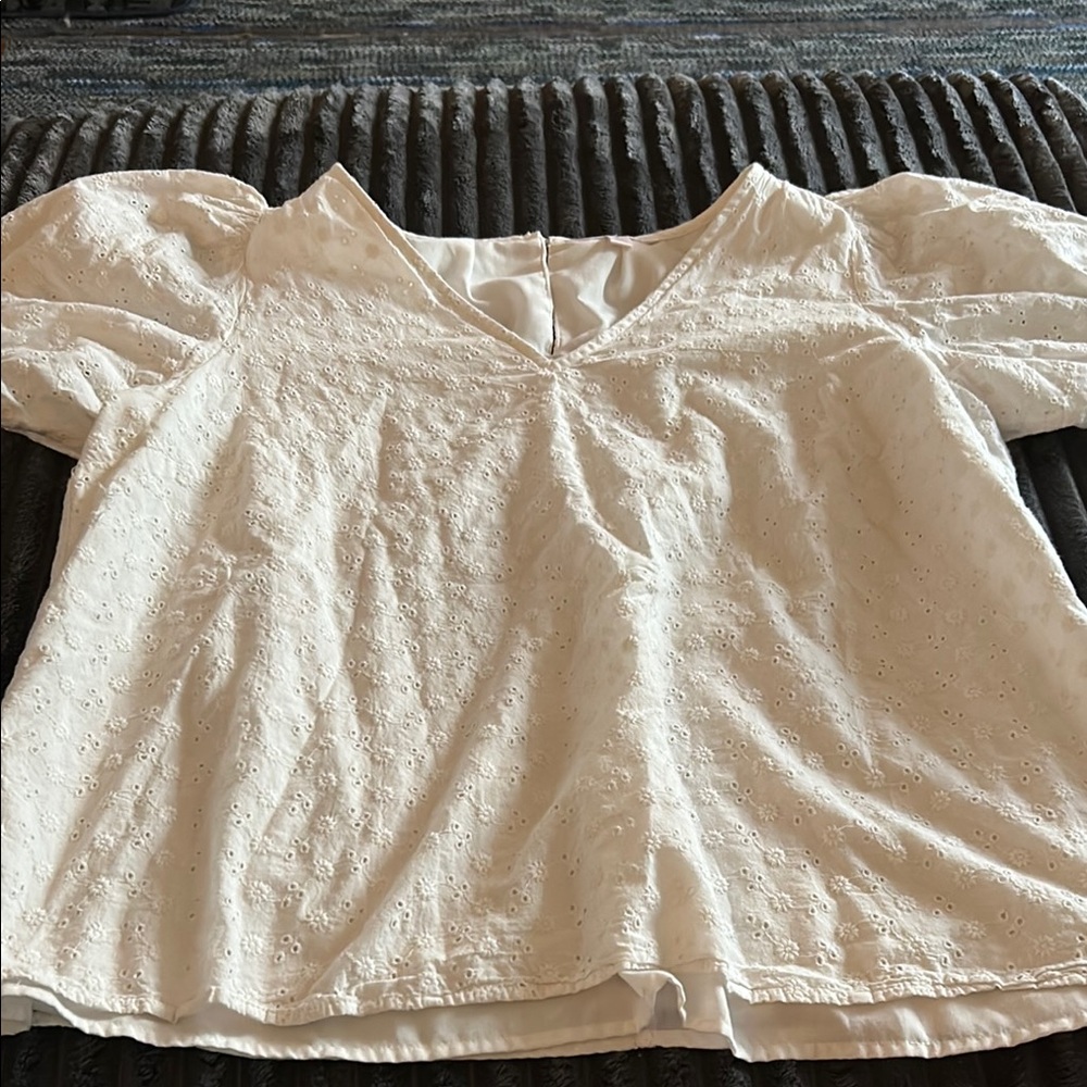 LC Lauren Conrad Cream Relaxed Blouse with Textured Fabric